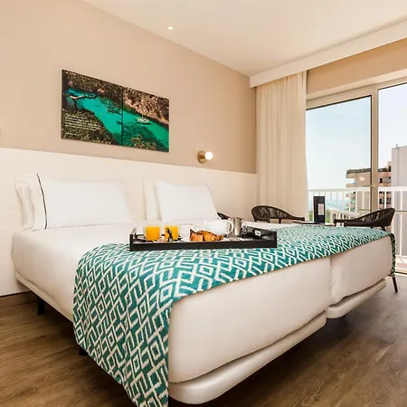 Готель Eurostars Marivent 4*
